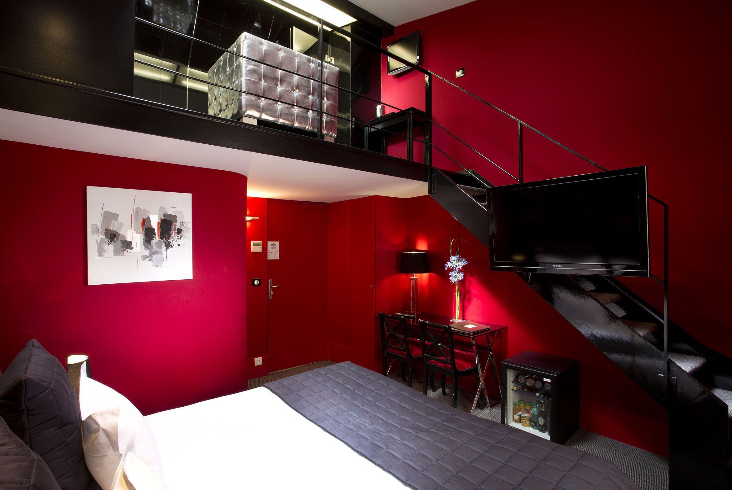 Makom Pereire Parigi